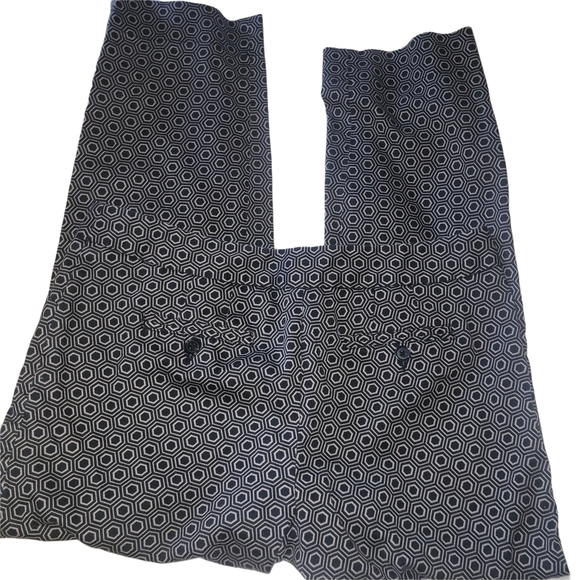 Laindry by Shelli Segal Black and Cream Geometric Cropped Straight Leg Pants - Picture 4 of 4